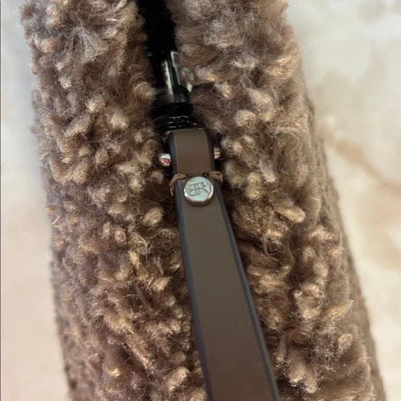 Banana Republic fuzzy wristlet - Picture 4 of 6